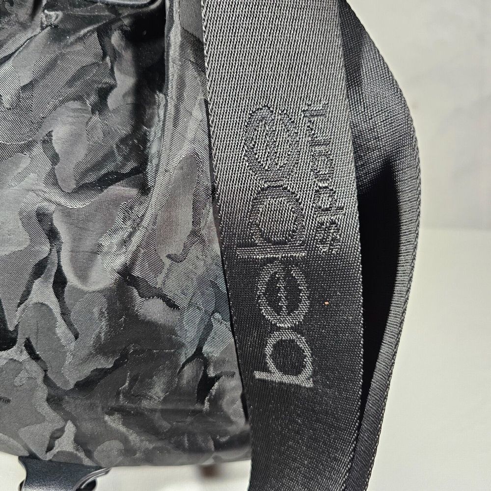 Bebe Sport Convertible Bucket Shoulder Bag Drawstring Zippered Camo Black Womens - Picture 5 of 16